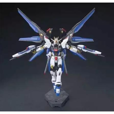 กันดั้มประกอบรุ่น HGCE ZGMF - X20A Strike Freedom 1/144 [TG201] รวมขาตั้งฟรี