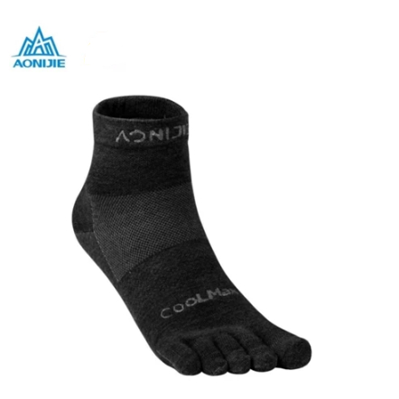 Aonijie E4109S ถุงเท้าวิ่งคอเต่า