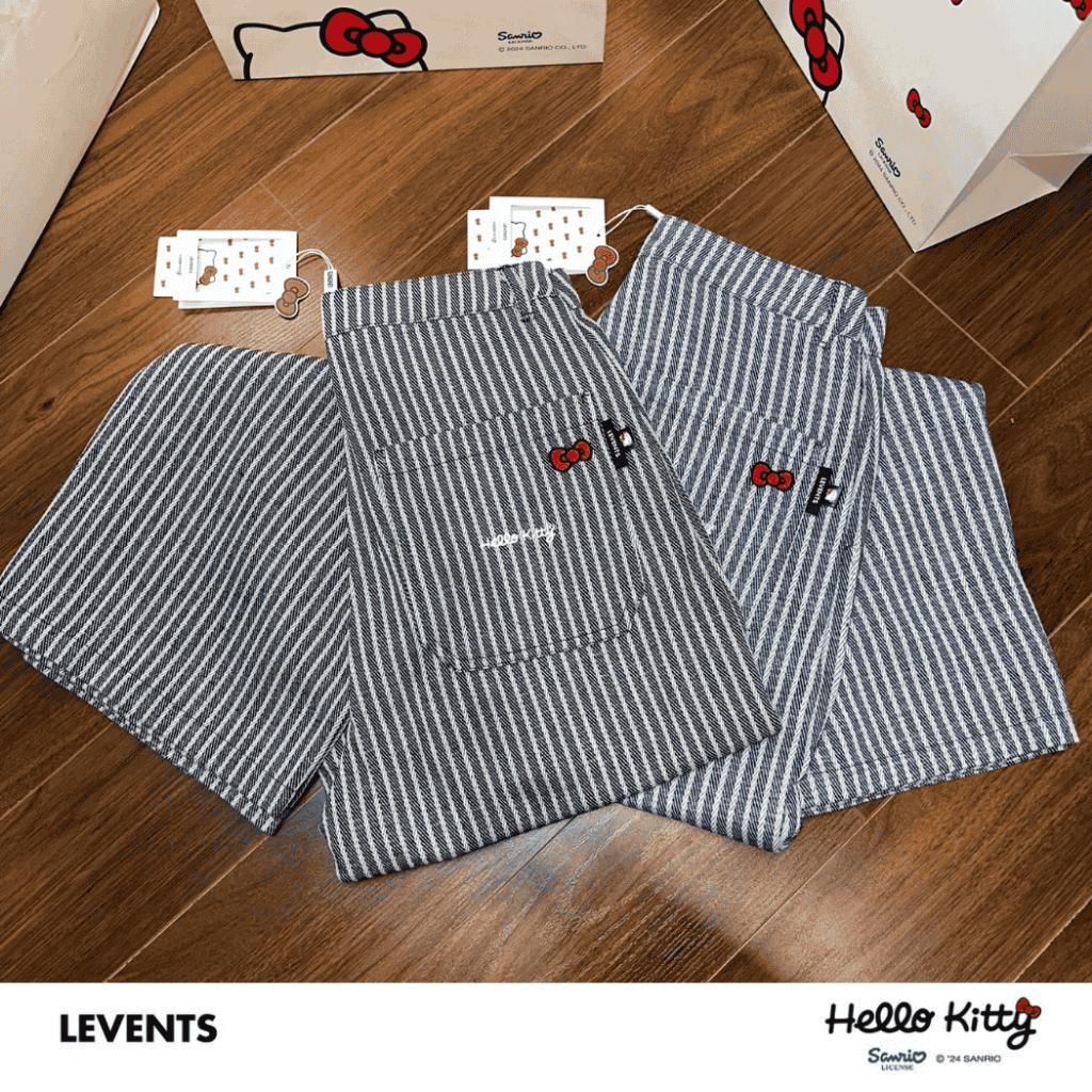 LEVENTS x Hello Kitty | กางเกงชิโน่ลายริ้ว (สีดํา,น้ําเงิน)