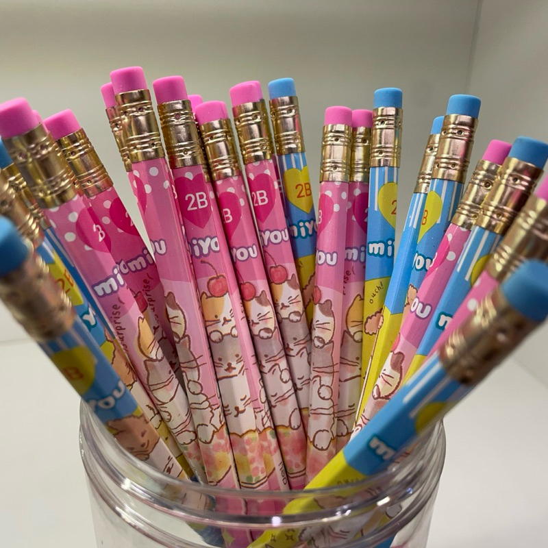 ดินสอ Lovely Deli 2B