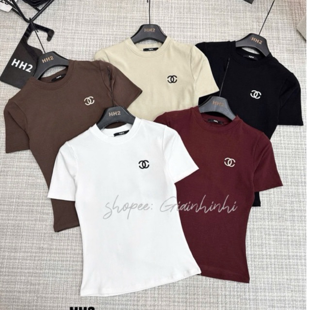 เสื้อยืดทรงสลิมปัก X เสื้อคอกลมแขนสั้น AT6605-G4TH - NhiNhi Shop