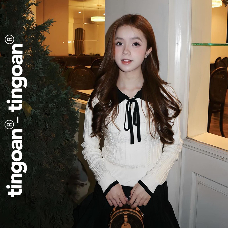 TINGOAN X KOL- เสื้อสเวตเตอร์จับจีบคอปกผูกโบว์สีดํา HELLEN TOP