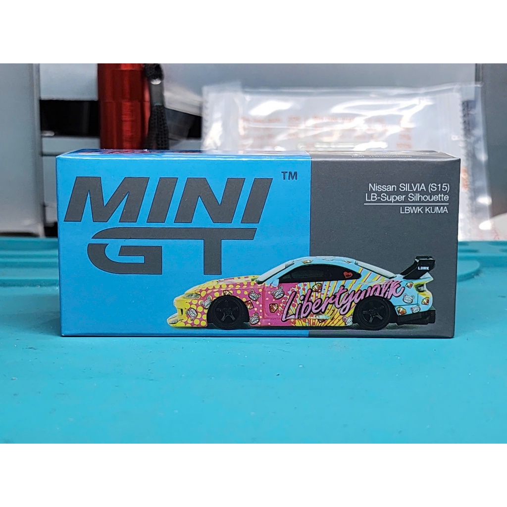 Nissan LB-Super Silhouette S15 SILVIA LB KUMA 1:64 MiniGT รถโมเดล