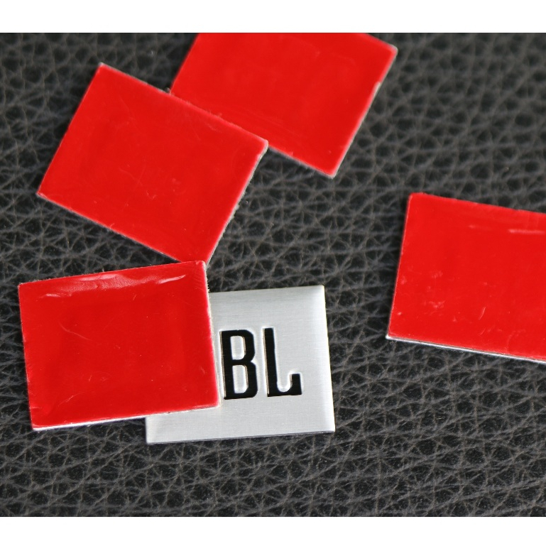 โลโก้กาวลําโพง JBL**