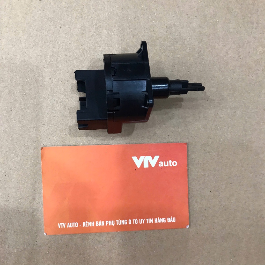 สวิตซ์เครื่องปรับอากาศ D-Max 05-12 Nissan Pickup 98-05 | HS-420