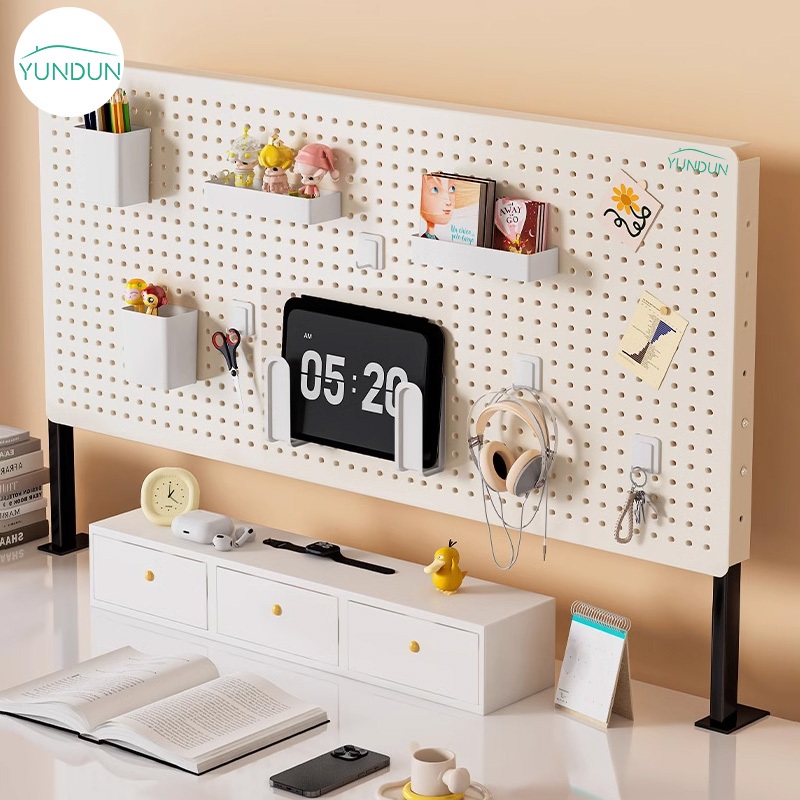 Yundun Hole Board Pegboard ติดผนังบอร์ดแขวนโต๊ะศึกษาอุปกรณ์ตกแต่ง (พร้อมถาดแขวนแยกชุด)