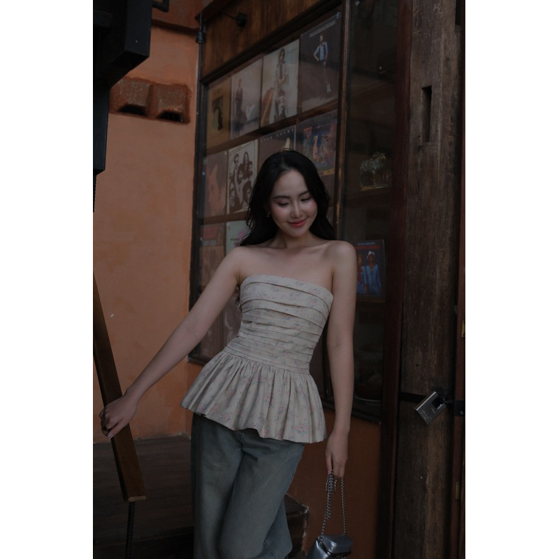 Lush Top - Vintage Linen Floral Ruffled Tube Top (ภาพเดิม)o