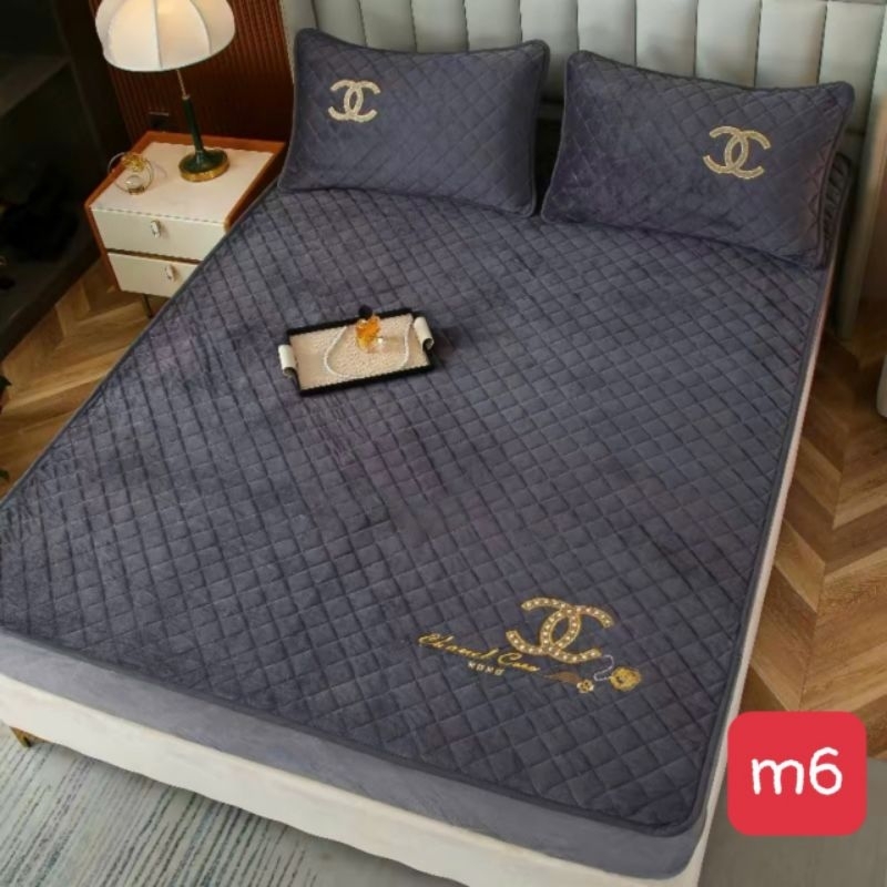 Coco CHANEL Velvet Felt