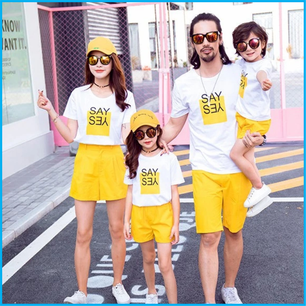 เสื้อยืดครอบครัว Say Yes