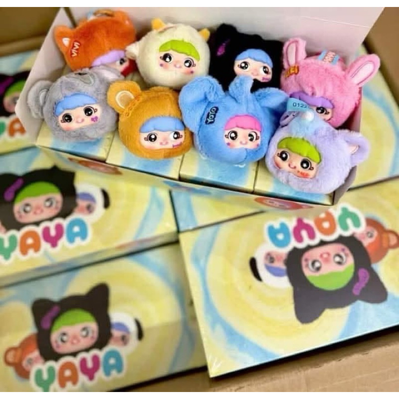 [GENUINE] 1 กล่องตาบอด yaya v1- V2 mini กระเป๋าถือ charm hook, yaya Blind box - Tyke Samuel พร้อมที่
