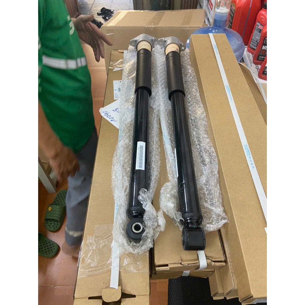 โช๊คหลัง โช๊คหลัง Ford EcoSport GN1Z18125AE -GN1Z18125AE แท้