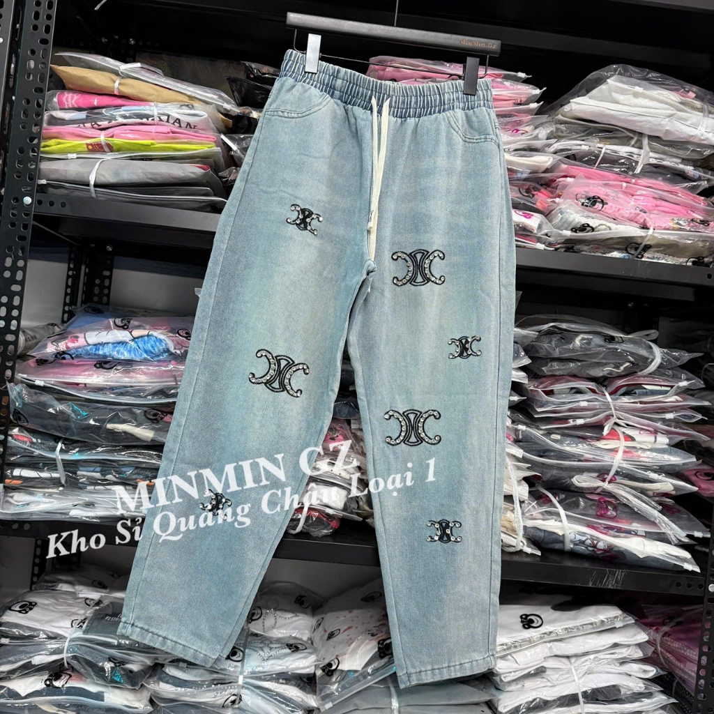 Celine BAGGY JEANS With Rhinestones เอวยางยืด, กว่างโจวคุณภาพสูงประเภทมาตรฐาน 1, กางเกงยีนส์ CELINE 