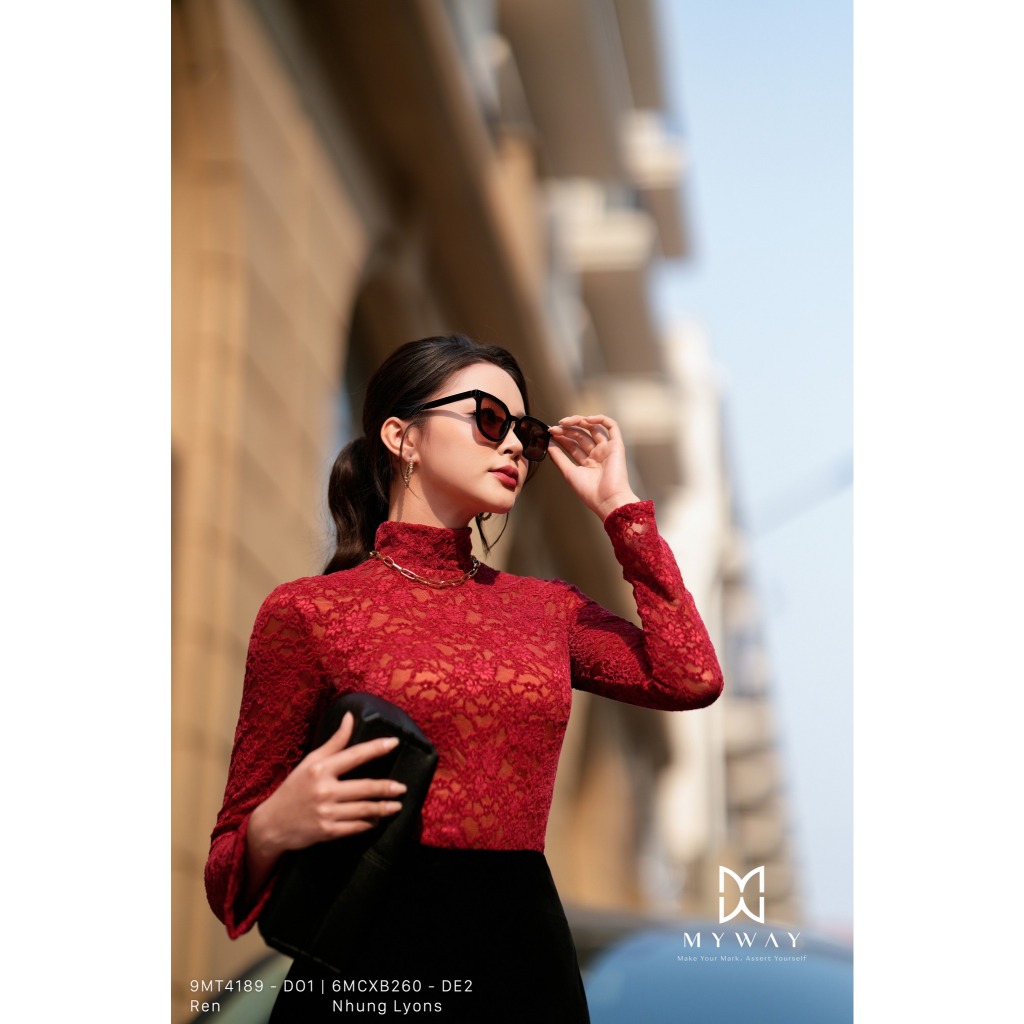 MY WAY เสื้อลูกไม้กันความร้อนผู้หญิง คอเต่าเข้ารูปหรูหรา 9MT4189 DO1