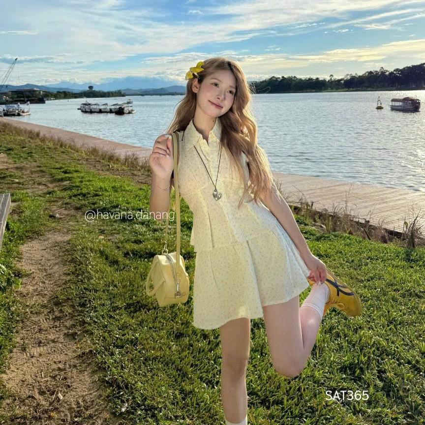 (PB.HAVANA) JUNA ชุดคอปกและสายรัดลายดอกไม้แขนกุดพร้อมกระโปรงยางยืด SAT365
