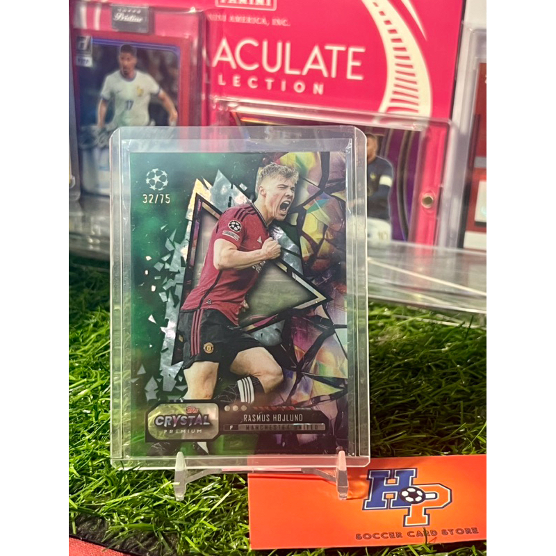 การ์ดฟุตบอล Rasmus Hojlund /75 Topps Crystal UCL 2023/24