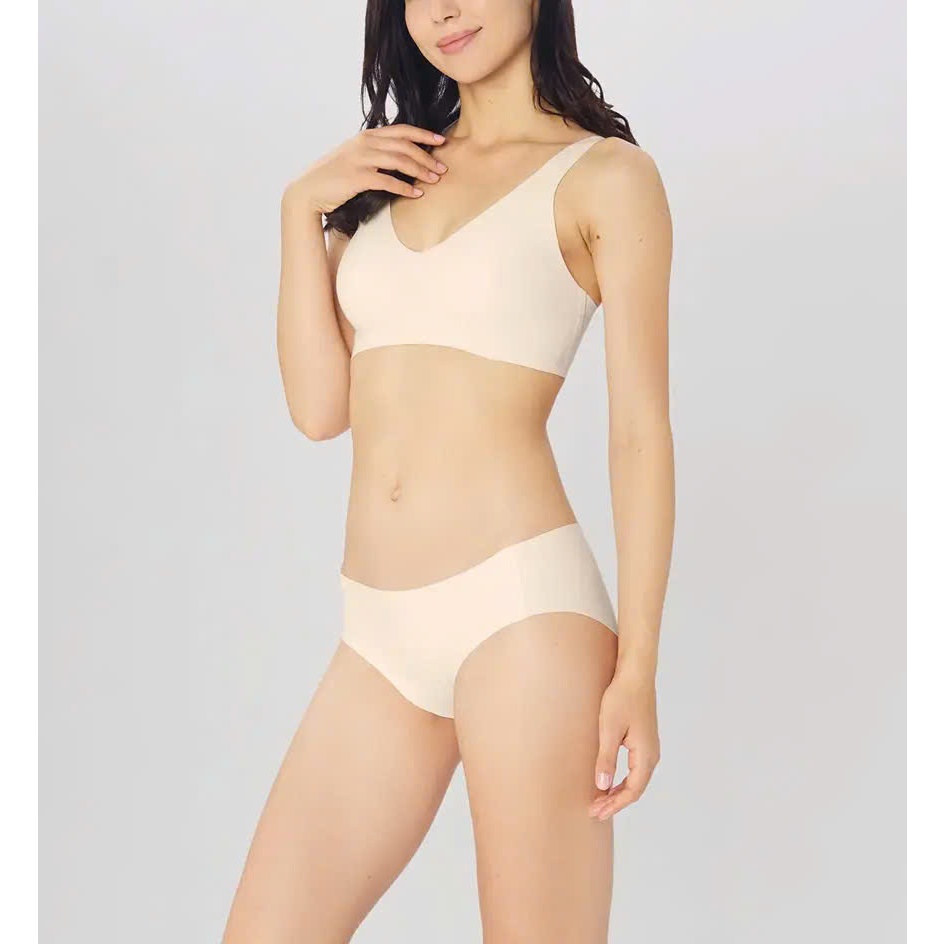 Triumph Sloggi Zero Feel Hipster 87-2123 ชุดชั้นในสตรีไร้ตะเข็บ ขอบเอวกลาง นุ่ม เบาสุดๆ