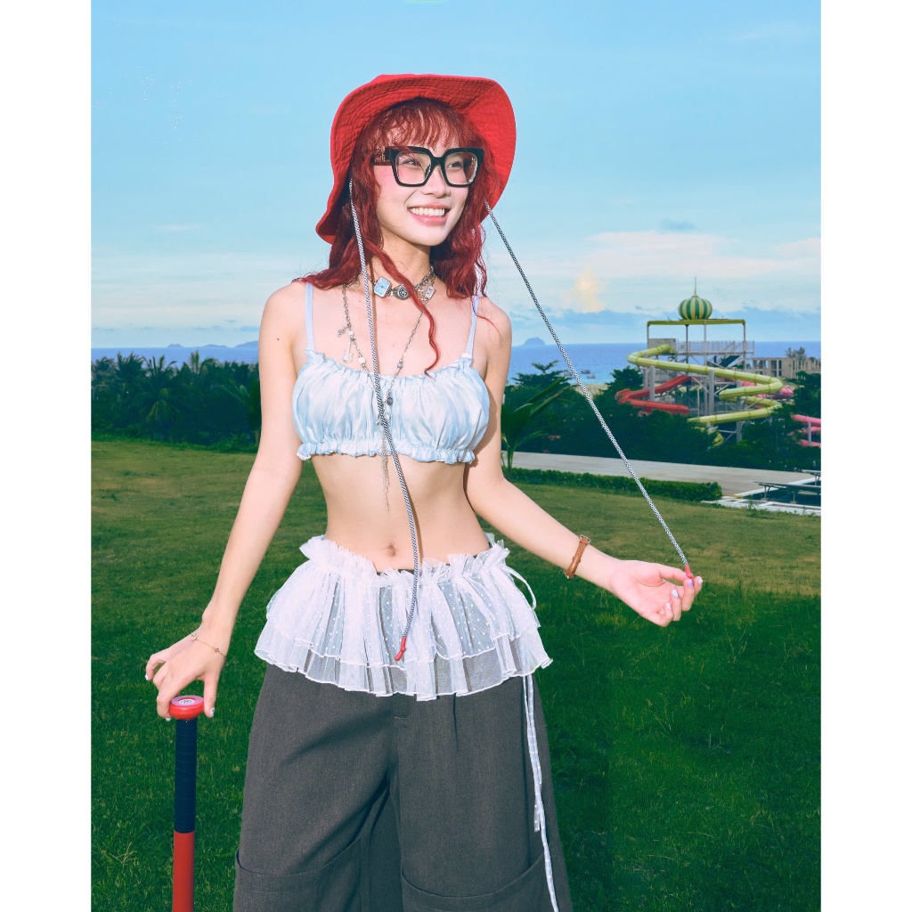 มาร์ชแมลโลว์ท็อป – Remmus | Stylized เสื้อครอปดีไซน์สําหรับผู้หญิง