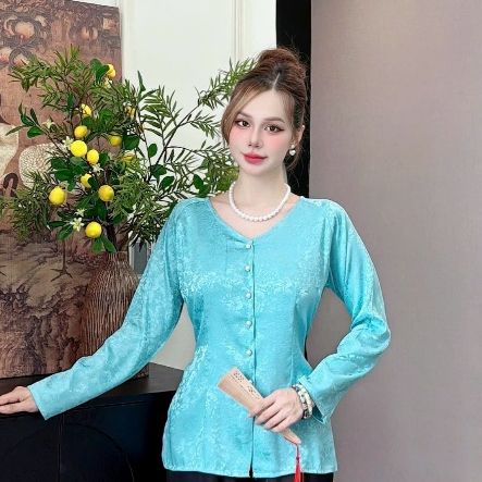 ANH MY - เสื้อ Odd - คอปกคอเต่า แขนยาว เนื้อโบรเคดติดกระดุม SP0336-1