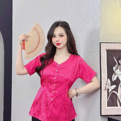 ANH MY - Odd shirt - เสื้อคอเต่าผู้หญิง แขนสั้น วัสดุโบรเคด SP0337-1
