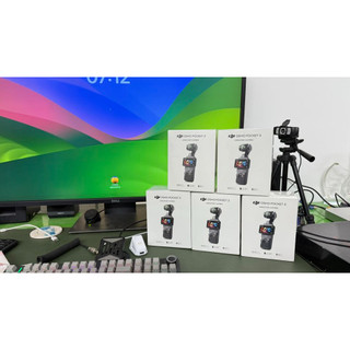 DJI Pocket 3 / Pocket 4 Creator Combo - Hàng Chính Hãng VJO - Bảo Hành 12 Tháng