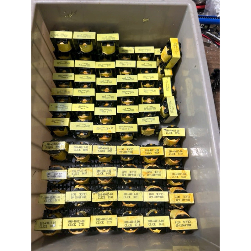 [ HCMC ] Combo 10 EE28 Transformers Disembled Goods TG500