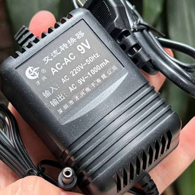 แหล่งจ่ายไฟ AC 9V~1000mA คุณภาพดี