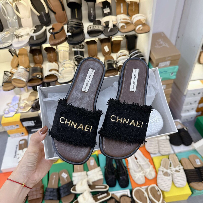 รองเท้าแตะ qc CHI ครบกล่องของแท้