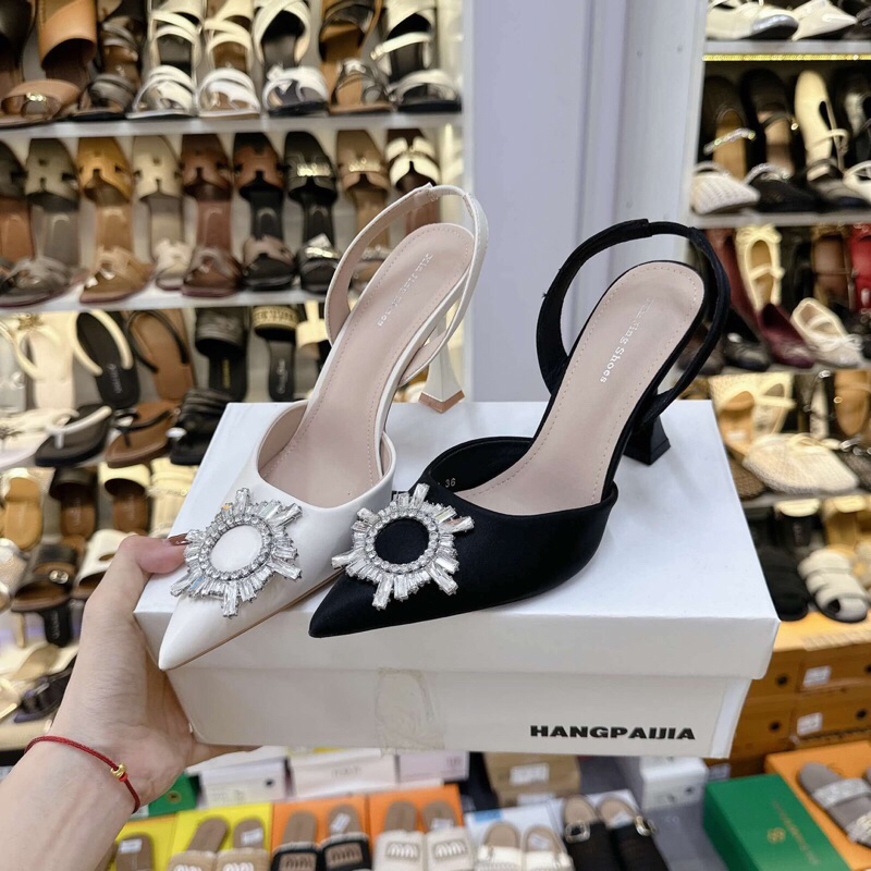 รองเท้าส้นสูง qc fullboxx 9p ของแท้