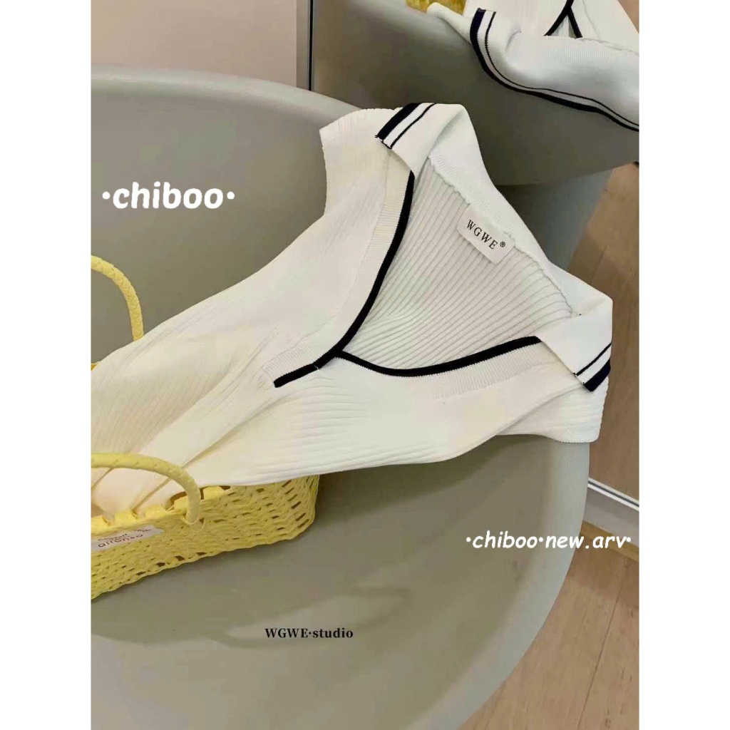 Wg.We เสื้อคอวี มองโตกิ