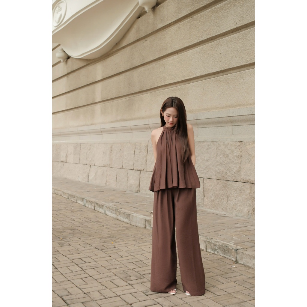 COCOBEBE OLAB SET เสื้อคล้องคอและกางเกงขายาวทรงหลวม SET