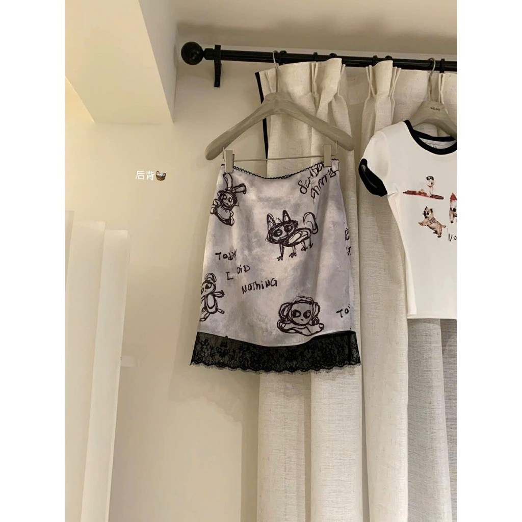 WG.WE กระโปรงผ้าไหมพิมพ์ลายลูกไม้ - C0141