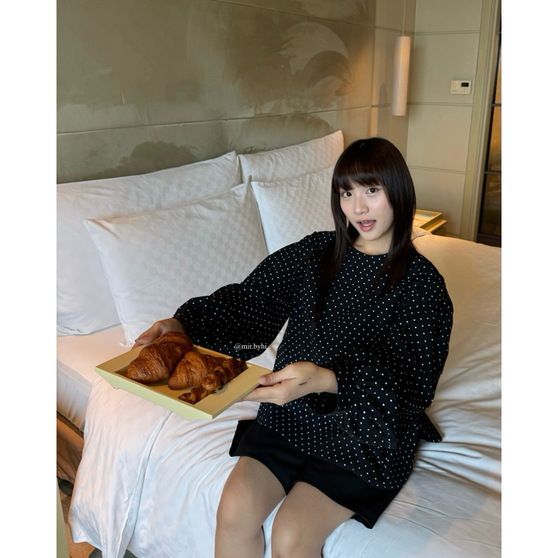 เสื้อ JUBY - POLKA DOT | Mir.byhi | เสื้อแขนยาวลายจุดเกาหลี