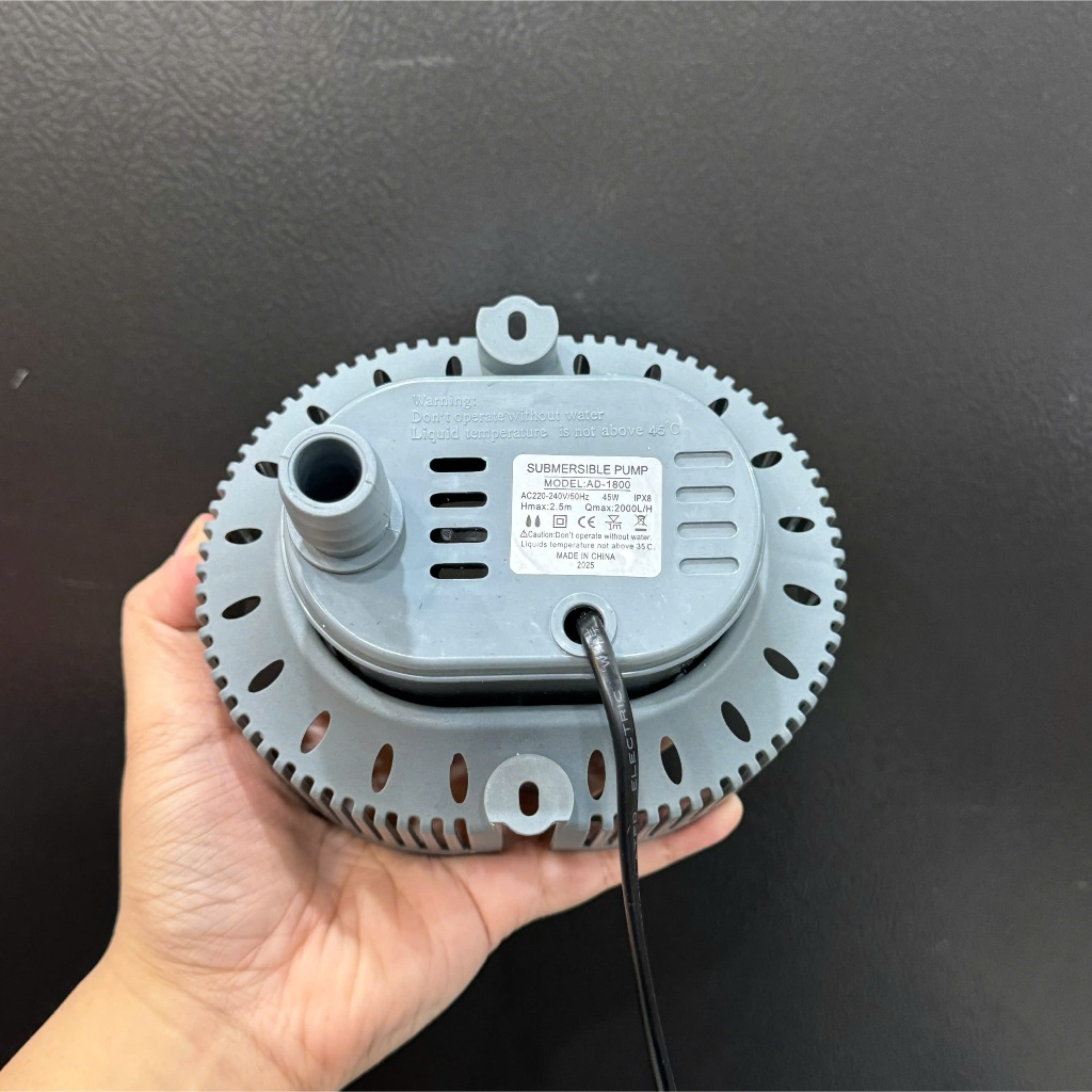 ปั๊มดันน้ํา 45W / 220V 2m5 สูง