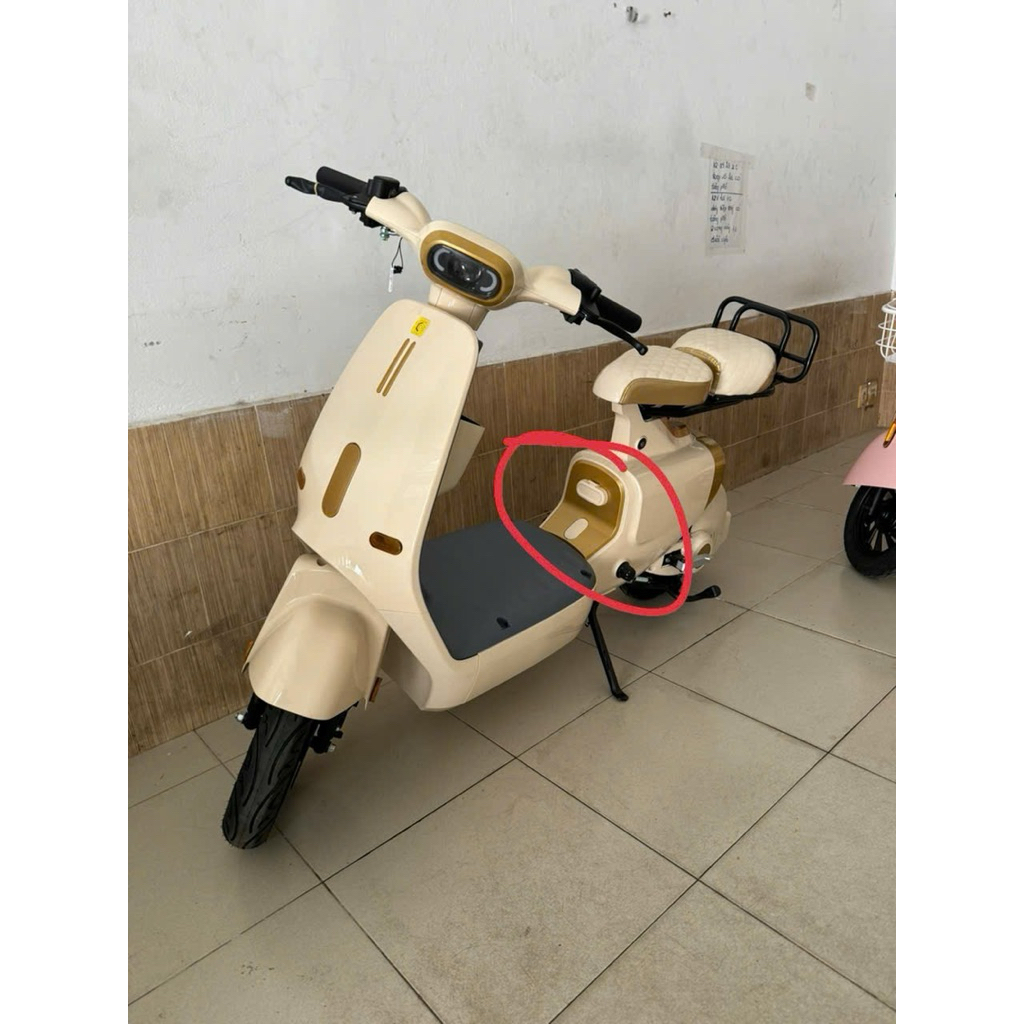 พลาสติกคลุมใต้เบาะหน้ารถไฟฟ้า K1,V1 Plus,Q1,K1 Plus....