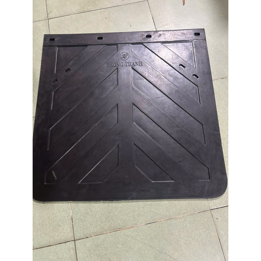 บังโคลนยาง Herringbone บังโคลนรถบรรทุก ขนาด 60 cm x60cm หนา 5mm เหมาะสําหรับรถบรรทุก 8T 15T 23T TRUC