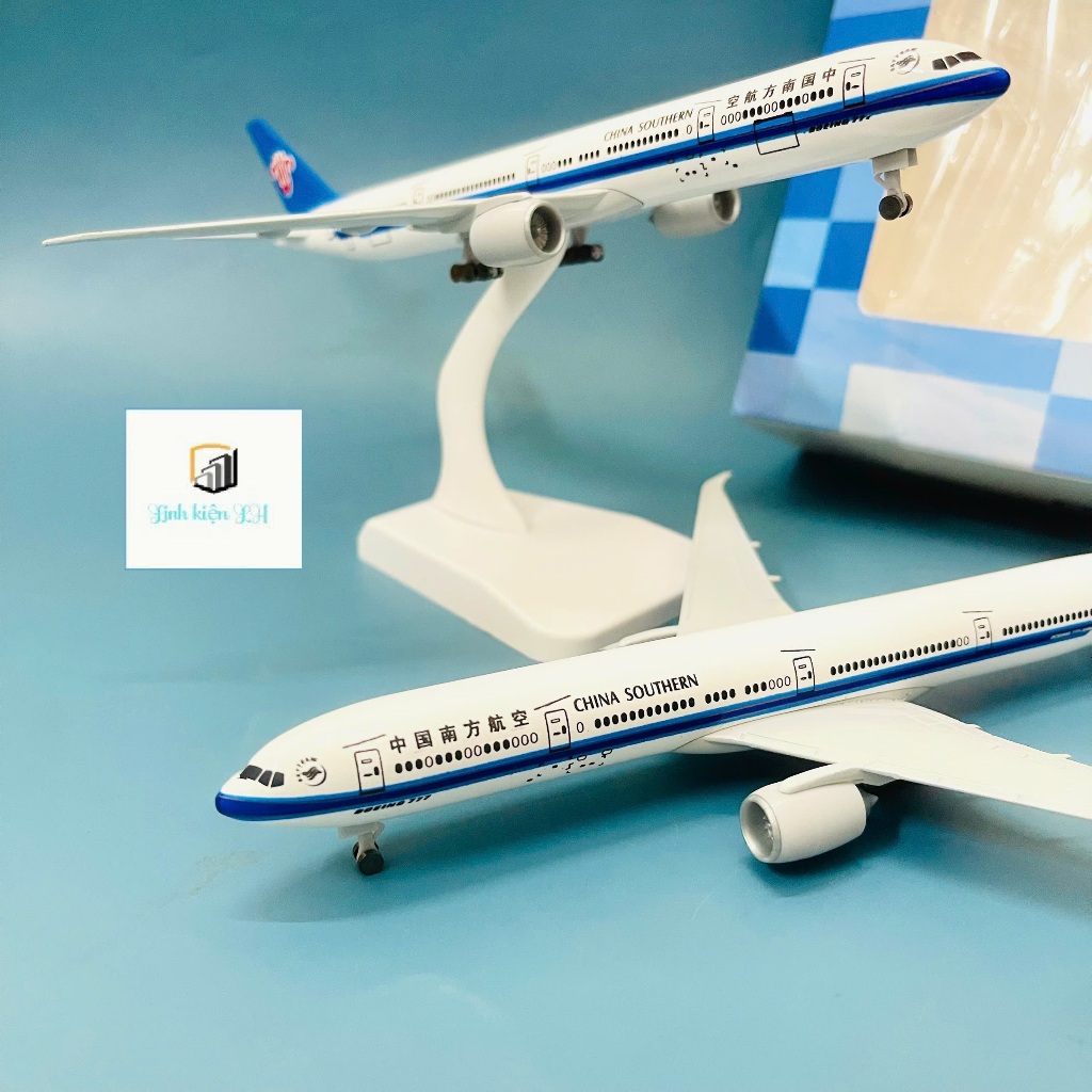 จีน SOUTHERN Airlines Boeing 777-300ER เครื่องบินคุณภาพสูงโลหะ 20 ซม.Die Casting 1/400 Scale