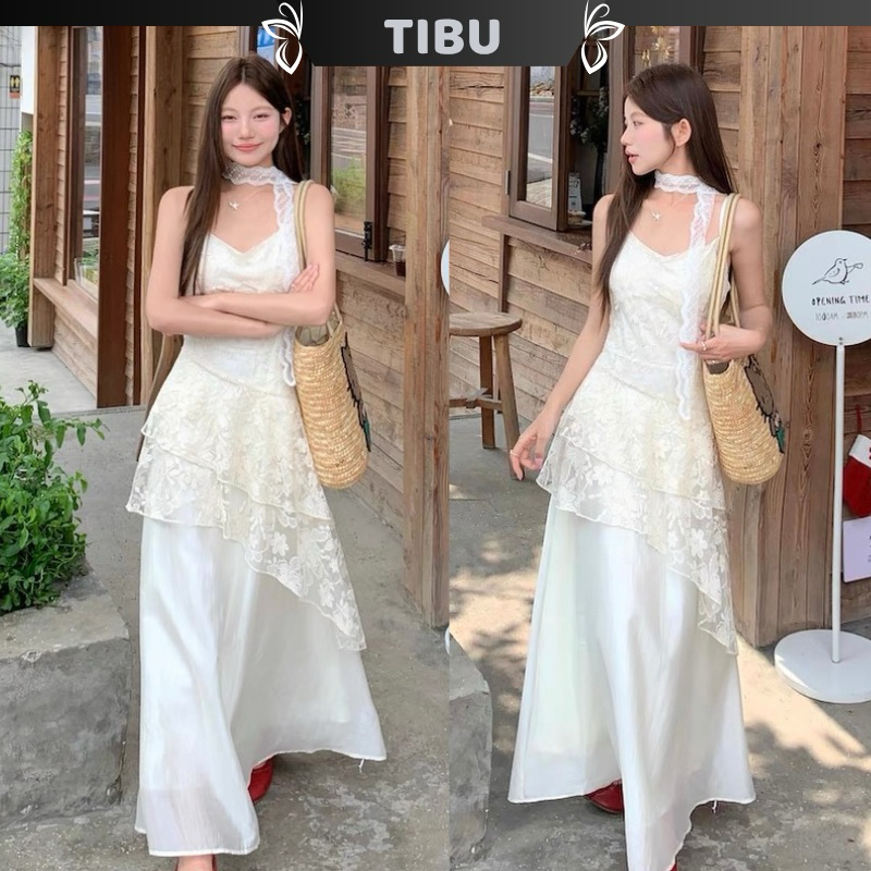 ชุดท่อนบนสองชิ้นลูกไม้เอียงพร้อมชุดกระโปรง ทิบู ของชุดปาร์ตี้ผู้หญิงสําหรับสุภาพสตรีหรูหราออกไปข้างนอกบนท้องถนน ข500