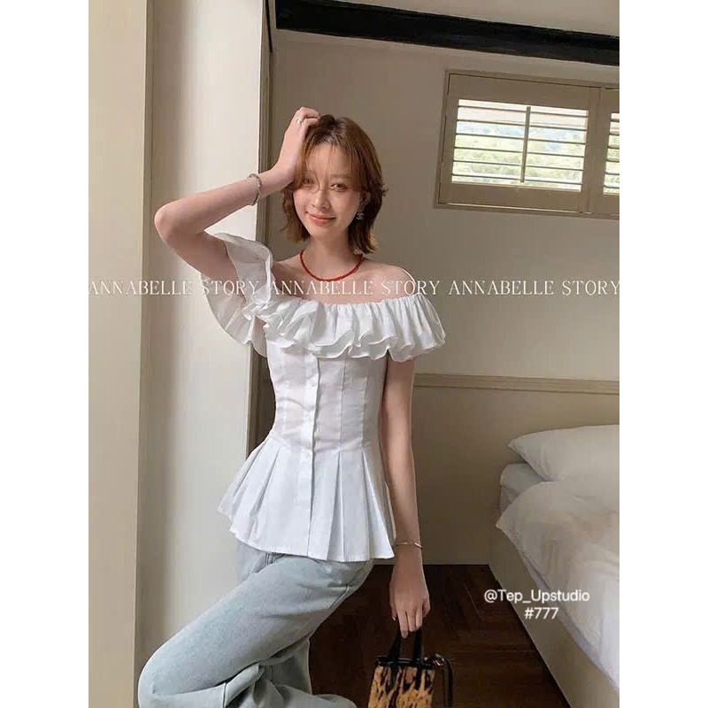 Up Studio x Rosie - เสื้อปาดไหล่จับจีบ 2 ชั้น 777