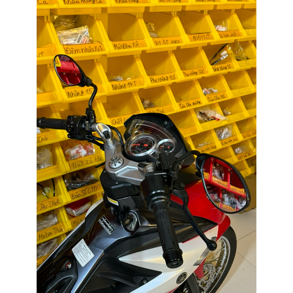 X1R THAILAND YAZ GLASS MOUNTED YAMAHA ทุกรุ่น