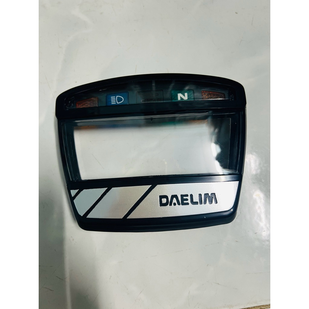 กระจกนาฬิการถยนต์ Citi Daelim สวยงาม