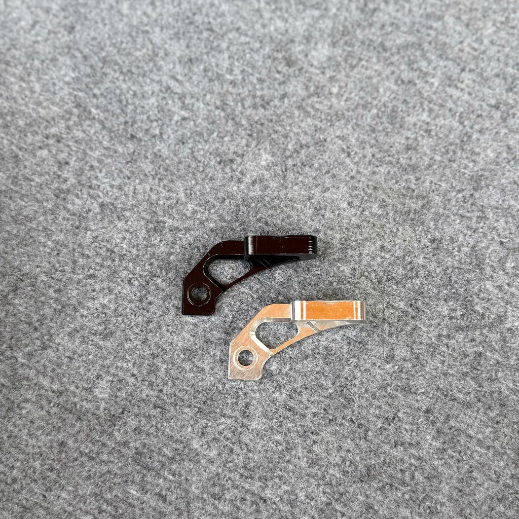 ที่ยึดสายน้ํามัน Cnc สําหรับสกู๊ตเตอร์ซ้าย - แผง GH Racing