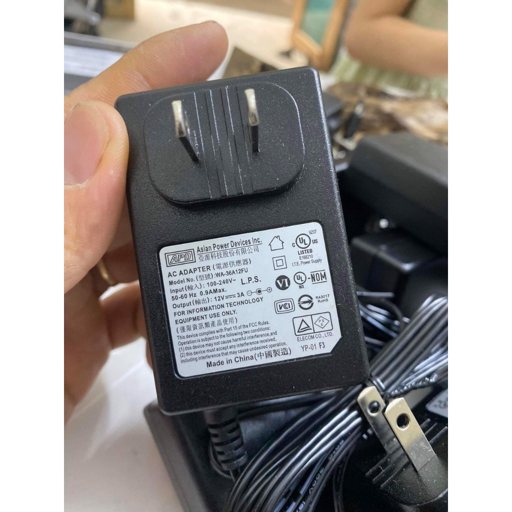 สายไฟกีตาร์ Yamaha 12V 3A สําหรับรหัสกีตาร์ E213, E273, E360, E363, E373, E453, E463, E473