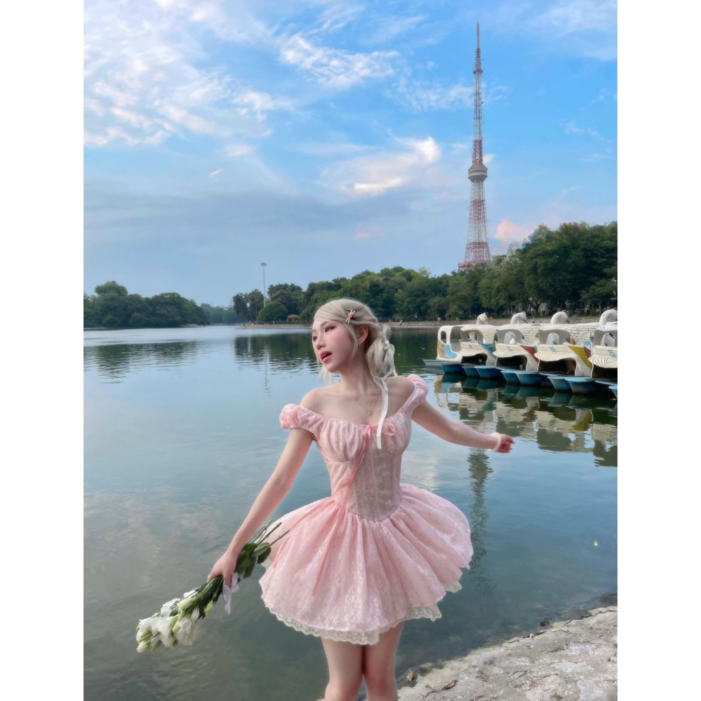 [LILY DRESS] **** Pink Off-Shoulder Princess DRESS แบรนด์ FLEURIE Flared Shape ผ้าเรียบ 3 ชั้น พร้อม