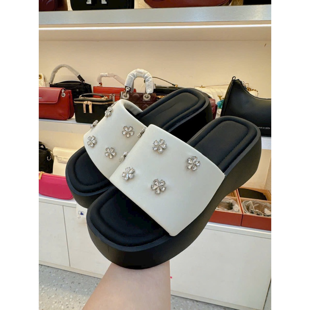 LUXURY CHARM STONE 6-INCH HIGH PU CANE SLIPPERS