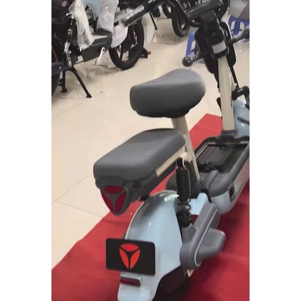 เบาะนั่งด้านหลังสําหรับ Yadea i6, รถยนต์ไฟฟ้า Yadea i8, จักรยานไฟฟ้าพร้อมแป้นเหยียบเบาะหลัง