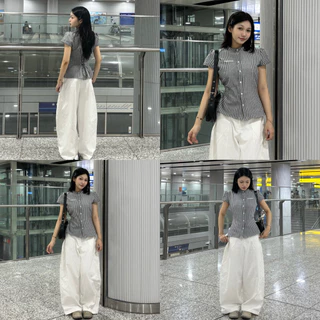LANIE TOP - เสื้อเชิ้ต DEROSE เรียบง่ายพร้อมเย็บปักถักร้อยตัวอักษรและเชือกผูกเอวด้านหลัง