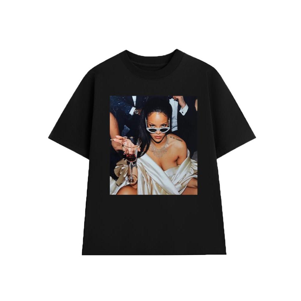 Rihanna 002 เสื้อยืดวินเทจ Dream-On