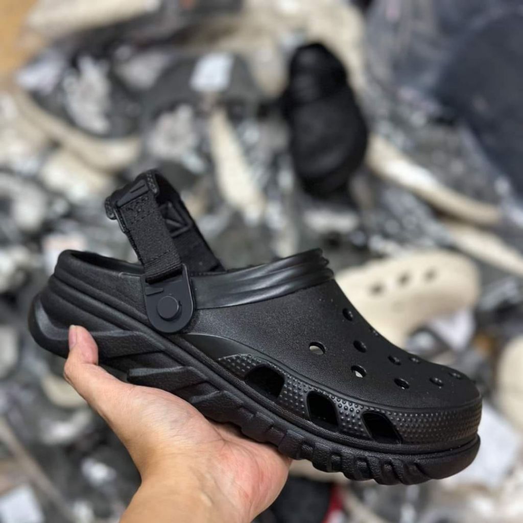 CROSS DUET MAX RAIN SLIPPERS พลาสติกสําหรับ BOTH ผู้ชายและผู้หญิง สีดําบริสุทธิ์