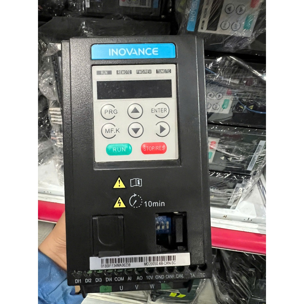 [ไฟฟ้า 220v] INOVANCE 400W 220v อินเวอร์เตอร์ถอดประกอบ