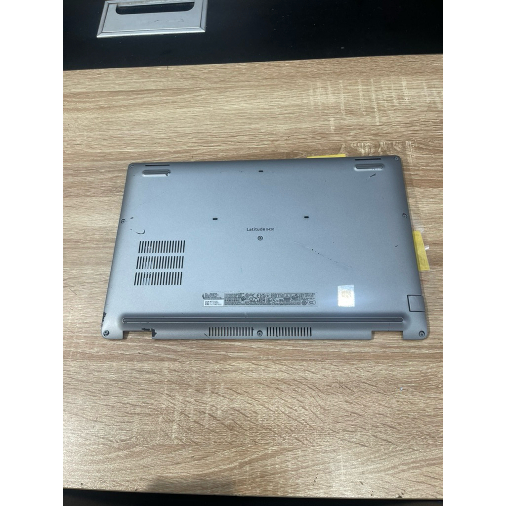 ฝาครอบด้านล่าง Dell latitude 5420 ของแท้ 90% เคส dell 5420 D